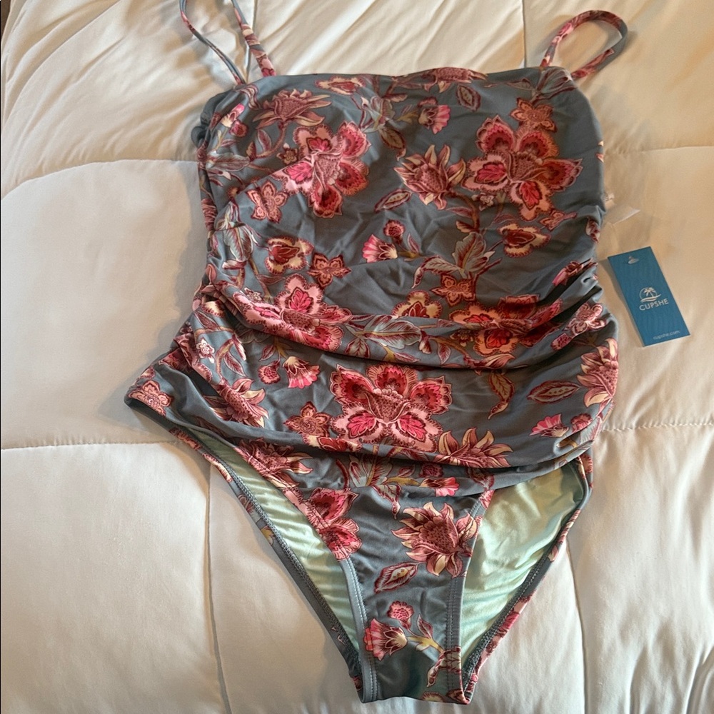 Cupshe Pink Floral One-Piece Swimsuit